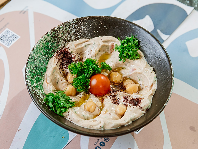Hummus Beiruti