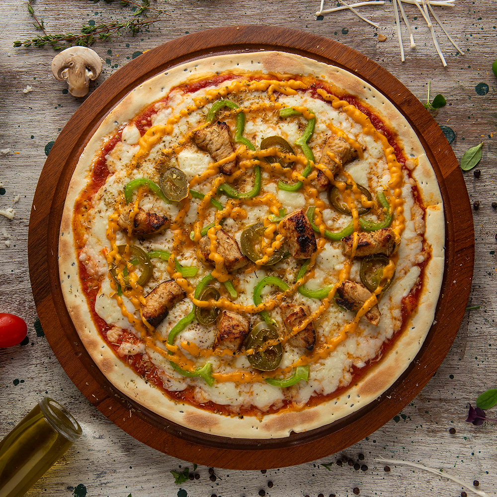 Dynamite Chicken Pizza