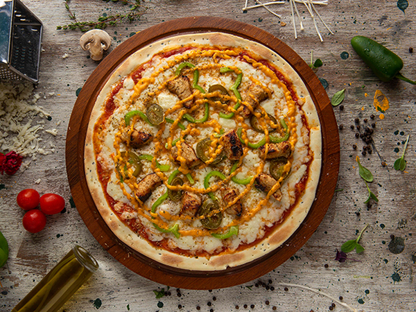 Dynamite Chicken Pizza