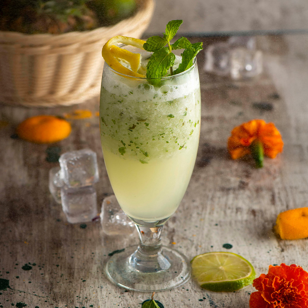 Lemon mint juice