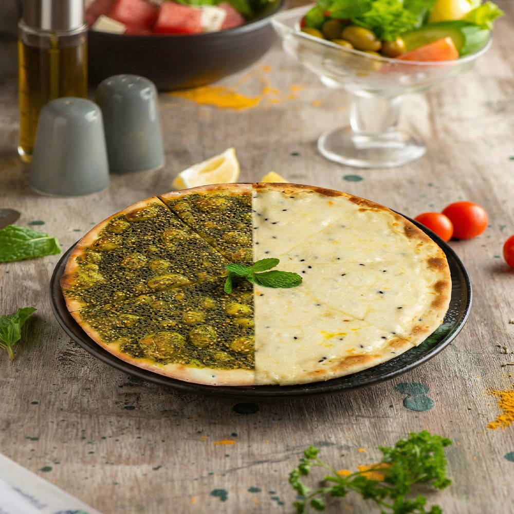 منؤشة جبن زعتر