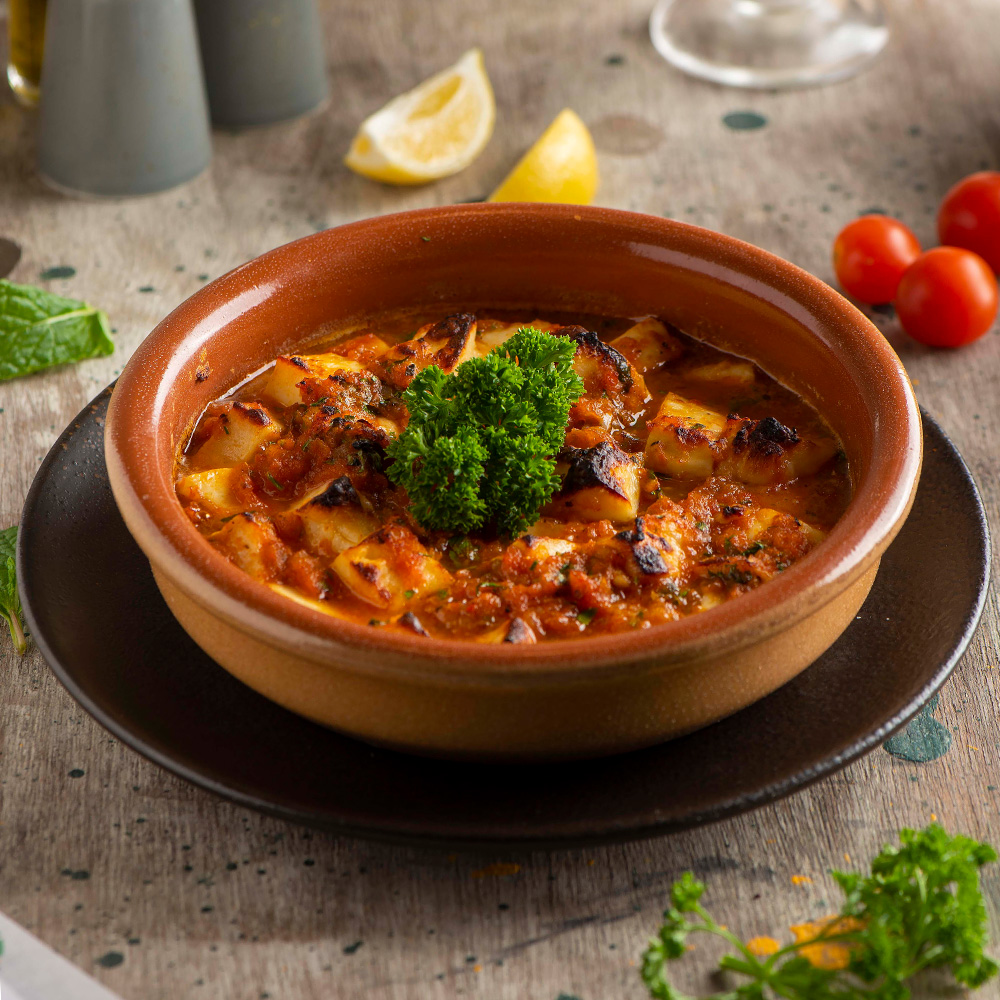 Halloumi Khan Al Rayhan Clay Pot