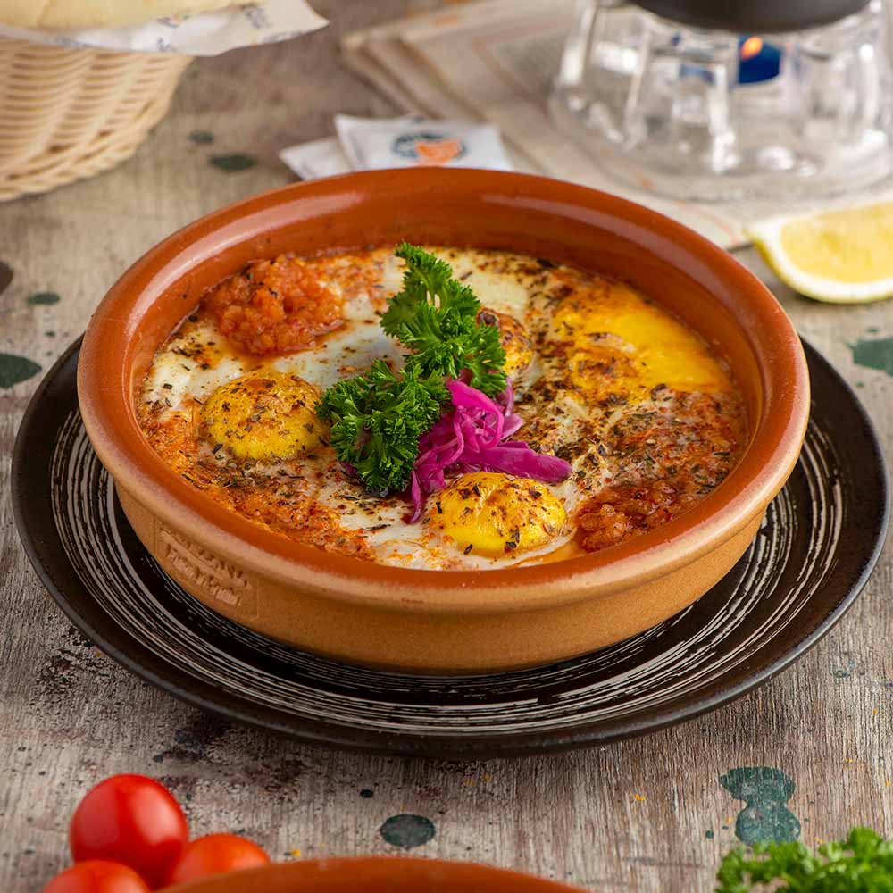 Farmar Egg Clay Pot